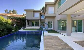 Imagem 2: Casa Deslumbrante no Alpha 10