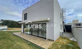 Imagem 6: Casa de condomínio sobrado para venda possui 369 metros quadrados com 5 quartos