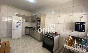 Imagem 6: Casa com aplo quintal no Vale do Sol em Anápolis GO