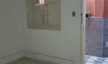 Imagem 2: Casa para aluguel tem 70 metros quadrados com 2 quartos em Centro - Resende - RJ