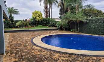 Imagem 5: Sobrado para venda possui 438 metros quadrados com 6 quartos em Centro - Araraquara - SP