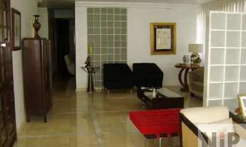 Imagem 2: MOBILIADO, COM VARANDA, HOME THEATHER, ESCRITORIO, SUITE COM CLOSET. TOTALMENTE REFORMADO