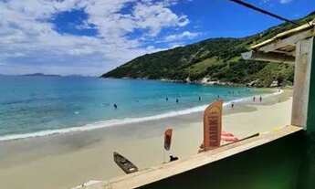 Imagem: Flat à 4 metros do mar!