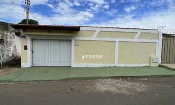 Imagem 2: Casa com 3 dormitórios para alugar, 230 m² por R$ 1.500/mês - Setor Garavelo - Goiânia/GO