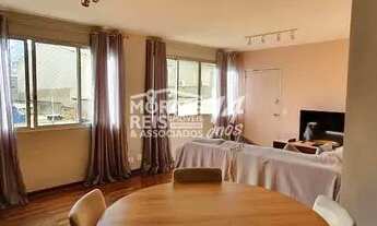 Imagem 2: Apartamento impecável em Sto Amaro, 110m2, reformado, pisos e armários novos, 3 dormitório