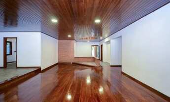 Imagem 2: Casa tipo para venda com 5 quartos, 350m²