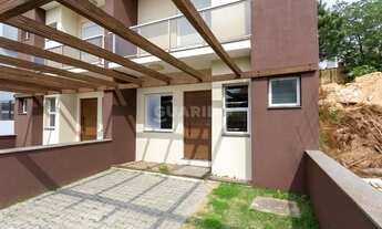 Imagem 2: Casa triplex de 3 dormitórios, sendo 1 suíte, no bairro Hípica