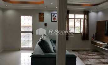 Imagem 3: Casa com duas suítes na rua Crisantemos em Vila Valqueire