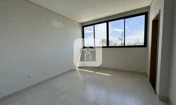 Imagem 5: Casa geminada para venda no bairro Novo Mundo