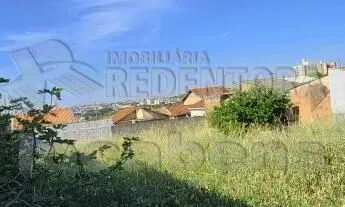 Imagem 3: Boa Vista - Terreno com 968 m² de área total, tendo uma testada de 22 metros