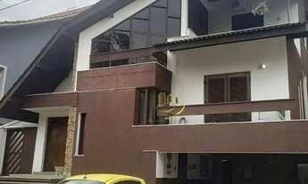 Imagem 2: Lindíssima Casa mobiliada para locação com 4 suítes, com área construída de 420 m² - Resid