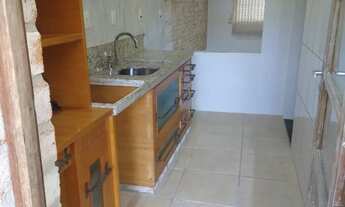 Imagem 7: Prédio com dois apartamentos tipo casa no Partenon