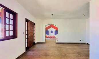 Imagem 3: Casa com 4 quartos à venda, 232 m² por R$ 750.000 - Jardim Leblon - Belo Horizonte/MG