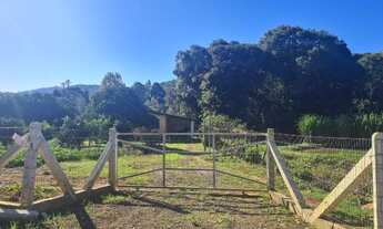 Imagem: Linda chácara por volta 7.500,00m², cercada