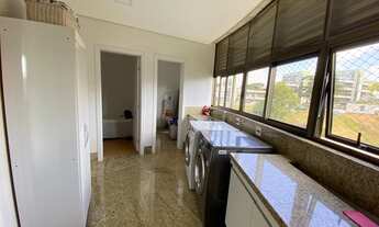 Imagem 5: Apartamento para venda com 244 metros quadrados com 4 quartos em Vale do Sereno - Nova Lim