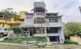 Imagem: Casa de condomínio para venda tem 385 metros