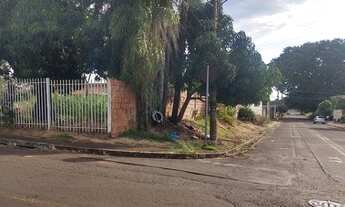 Imagem 3: 032. Ótimo terreno de esquina situado no Bairro Vila Maciel