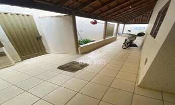 Imagem 3: Casa com 3 dormitórios à venda por R$ 330.000 - São Jorge - Uberlândia/MG