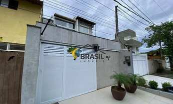 Imagem: Casa na 1ª quadra da Rodovia Amaral Peixoto