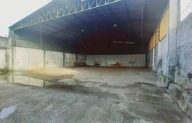 Imagem 2: Galpão/Depósito na AV DAS TORRES 800M²