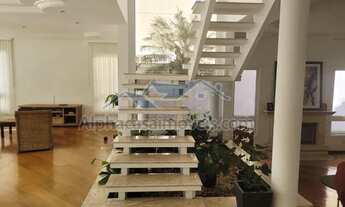 Imagem 7: Casa de condomínio sobrado para aluguel tem 455 metros quadrados com 4 quartos