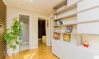 Imagem 6: Apartamento para venda tem 74 metros quadrados com 3 quartos em Passo da Areia - Porto Ale