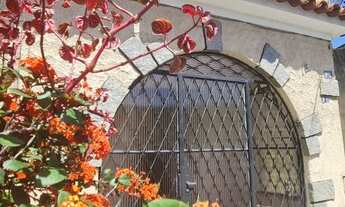 Imagem 3: Alugo excelente casa com 90 metros quadrados, em Benfica contando com 3 quartos e área ext