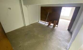 Imagem 3: Ponto comercial/Loja/Box para aluguel e venda possui 53 metros quadrados