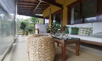 Imagem 4: Casa de condomínio para venda possui 357 metros quadrados com 5 quartos