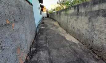 Imagem 2: Casa de Aluguel Casa com 1 dormitório