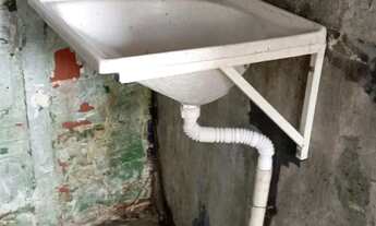 Imagem: Alugo quarto com banheiro no bairro portão