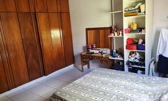 Imagem 2: A casa no bairro Jardim Luz possui 170 metros quadrados com 3 quartos sendo 2 suites e 3 b