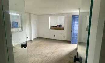 Imagem 5: GALPÃO PETRÓPOLIS, 1100 m2 DE ÁREA, PÉ DIREITO DE 8 METROS. DE PÉ DIREITO 5 SALAS