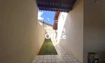 Imagem 5: Casa com aplo quintal no Vale do Sol em Anápolis GO
