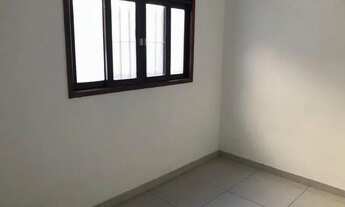 Imagem 4: Oportunidade Apto tipo Sobrado no Centro c/ 2 quartos, 1banheiro, vrnda - SEM GARAGEM!!