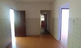 Imagem 7: Casa - 02 dormitórios, garagem (01)..