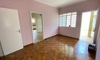 Imagem 6: Casa para aluguel possui 300 metros quadrados com 4 quartos em Jardim Carvalho - Bauru - S