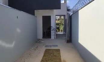 Imagem: EXCELENTE CASA 2 QUARTOS 2 VAGAS GARAGEM