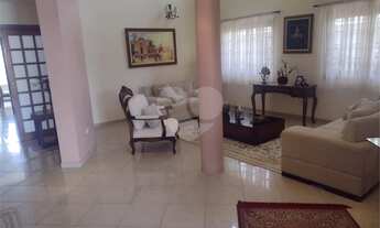 Imagem 2: Casa de 300 m² disponível para venda e locação no condomínio Taubaté Village em Taubaté