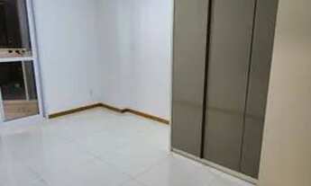 Imagem 5: Lindo 2 quartos sendo 1 suíte, 3 vagas de garagem, andar alto, todo com armários embutido