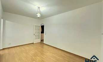 Imagem 3: Oportunidade! Casa para Locação com 2 Quartos, Suíte, Varanda e 1 Vaga Espaçosa no Bairro