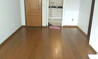 Imagem: Alugo apartamento de três quartos no centro