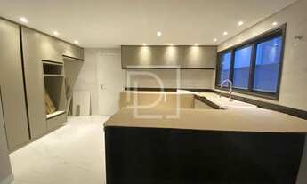 Imagem 6: Casa para venda ou locação no condomínio Alphaville 09, amplo quintal gramado