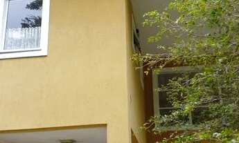 Imagem 3: Casa de condomínio para venda tem 300 metros quadrados com 4 quartos