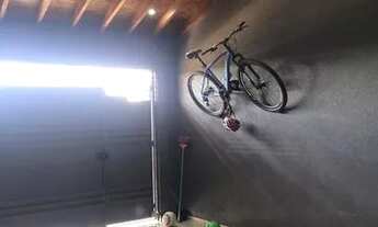 Imagem 6: Casa com 2 dormitórios e cozinha planejada no Jardim Niceia