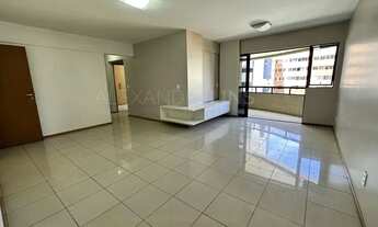 Imagem 2: Excelente apartamento com 3 suítes e 120 m² no coração da Ponta Verde