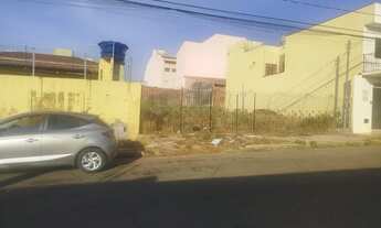 Imagem: Terreno à venda no bairro Maracanã - Anápolis/GO