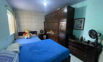 Imagem 3: Casa estilo chalé com piscina