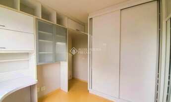 Imagem 7: Amplo apartamento semi-mobiliado com 3 dormitórios para alugar em Petrópolis - Porto Alegr