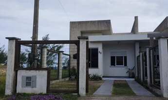 Imagem 2: Casa com 2 dormitórios